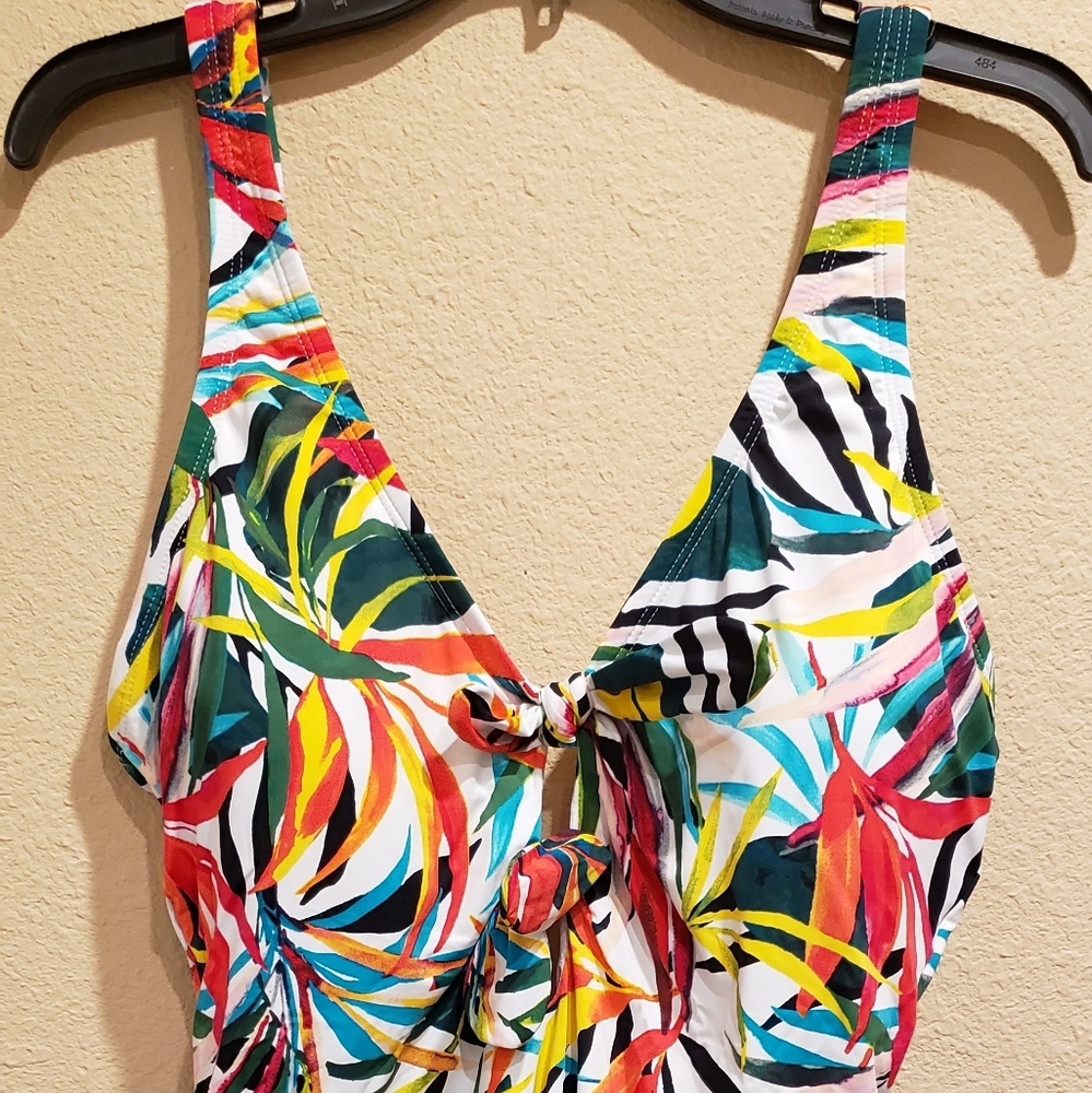 Apt. 9 Tropical print swimsuit